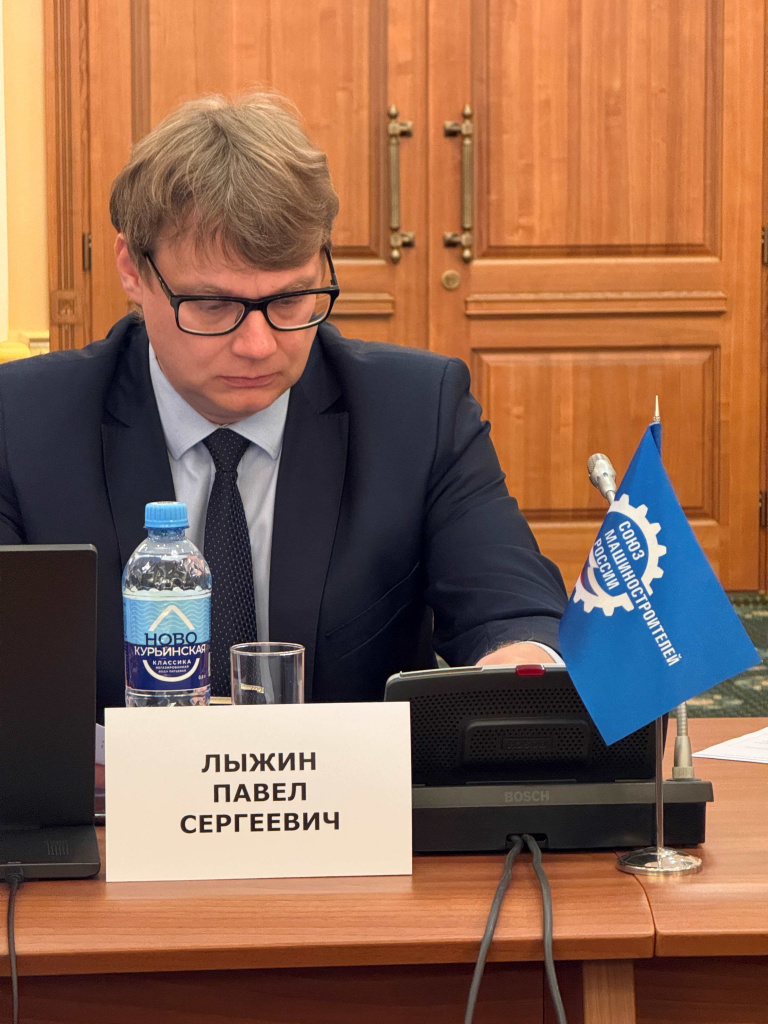 Фото 4а Лыжин.JPG Фото 4а Лыжин.JPG