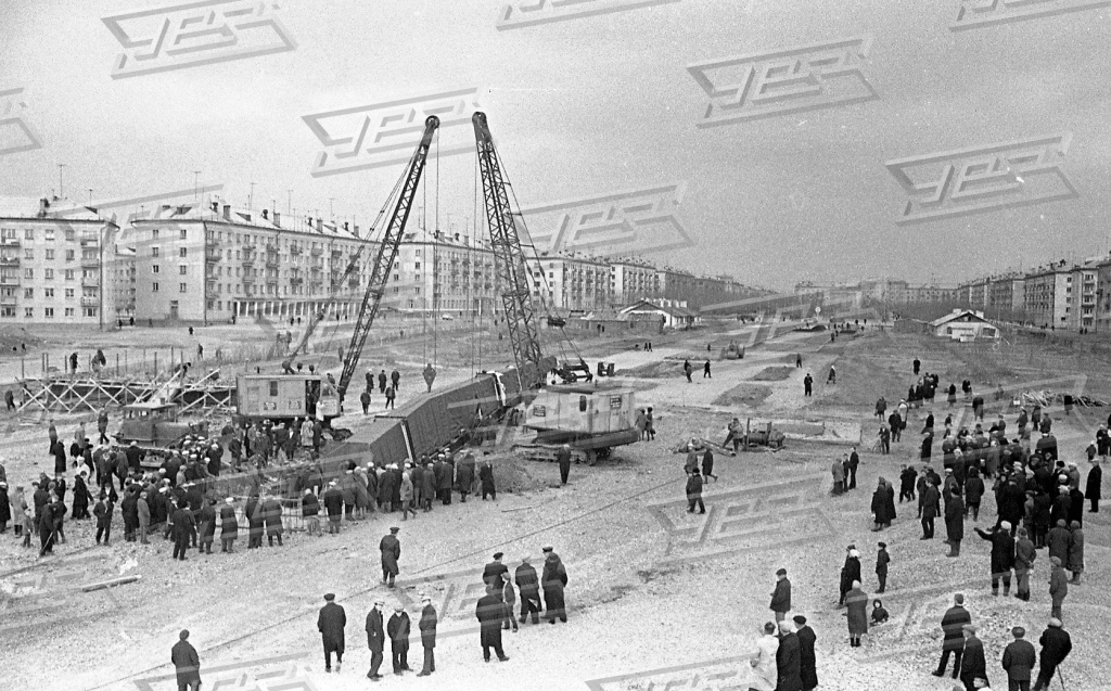 Строительсво площади Славы. 1967 г. Фто Николая Митина.jpg
