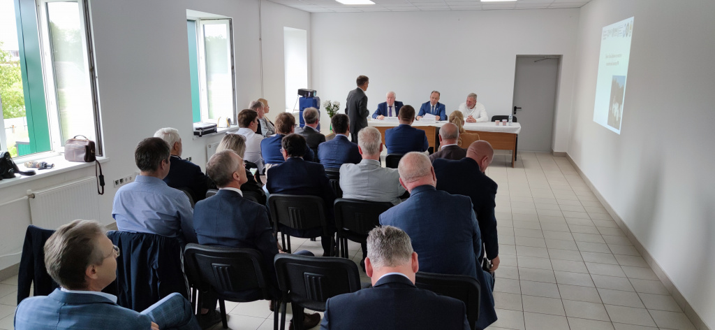 IMG_20220621_153515.jpg IMG_20220621_153515.jpg