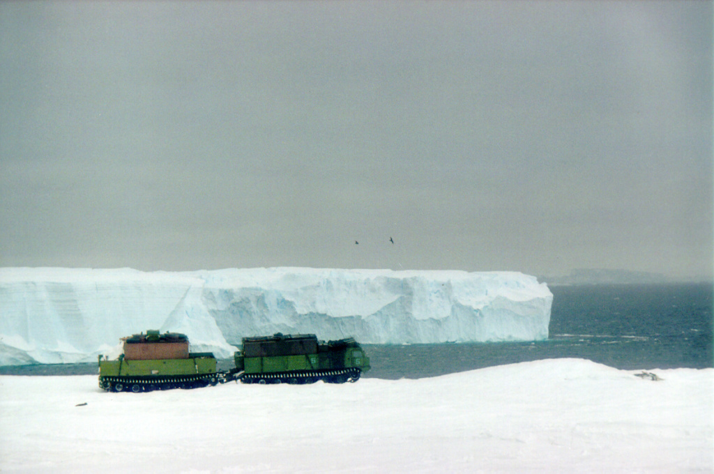 Витязь Антарктида 1.jpg Витязь Антарктида 1.jpg